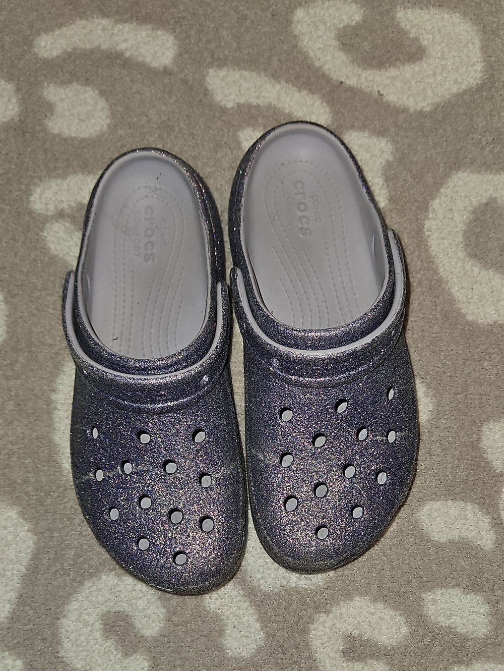 CROCS Womens Glitter Clogs in Shimmering Purple